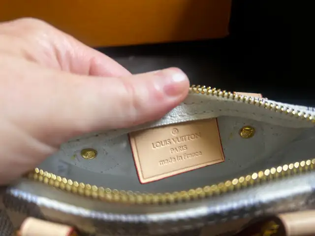 Louis Vuitton Mini Speedy  in Women's - Bags & Wallets in Barrie - Image 6