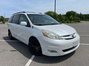 2008 Toyota Sienna LE