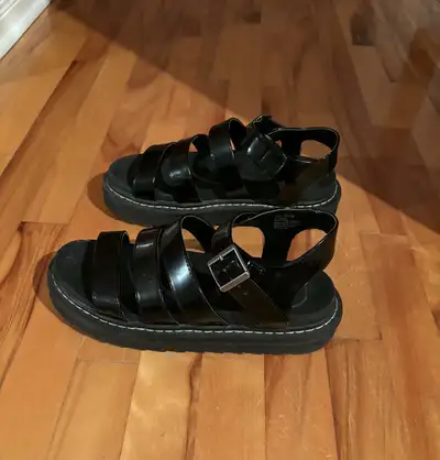 Sandales UNION BAY taille 8 ½-9 COMME NEUVES – DISPO À LONGUEUIL, View more