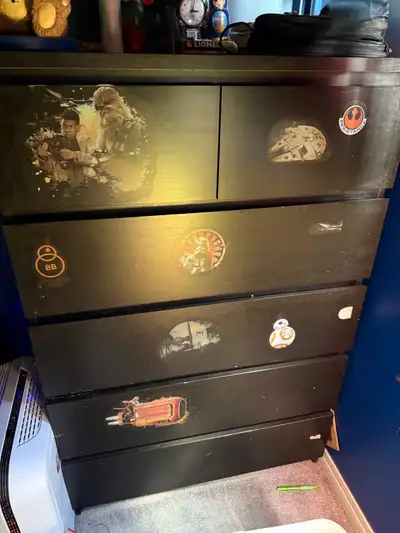 Ikea 6 drawer malm dresser. For pick up. $25. My son does not use it anymore