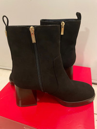 Women’s Guess Redid Boots (Size 8.5)