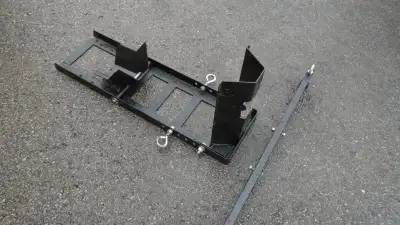12-gauge plate steel construction of this motorcycle stand allows it to accommodate up to 1800 lb. w...