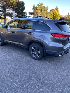2019 Toyota Highlander Limited AWD in Cars & Trucks in Ottawa - Image 3