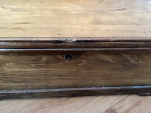 Antique Yellow Pine  Box Tool Chest Storage Hand Forged Handles in Arts & Collectibles in Winnipeg - Image 11