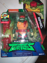 NINJA TURTLES RAPHAEL Brand New in Box COLLECTABLE