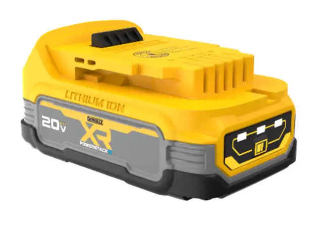 New Dewalt Battery  in Power Tools in Portage la Prairie - Image 2