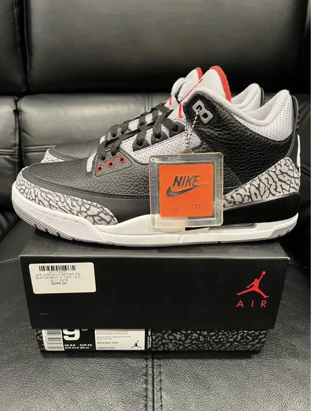 Jordan 3 Retro Black Cement  in Men's Shoes in City of Toronto - Image 2