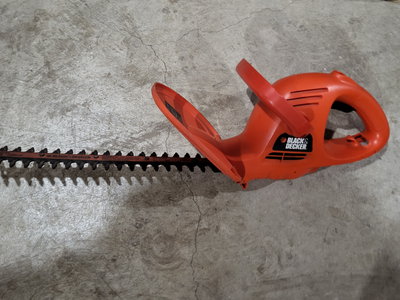 Black & Decker 16" electric trimmer. Lightly used.