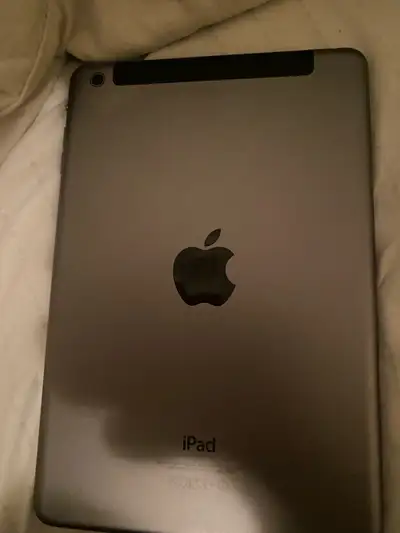 iPad Mini 2 – 2 for Sale (1 Good, 1 With Minor Screen Issue), View more