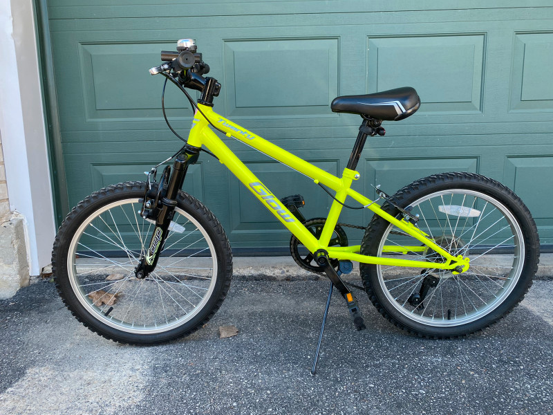 Kids Bike, Unisex, 20 inch wheels, ideal for 69 year old Kids