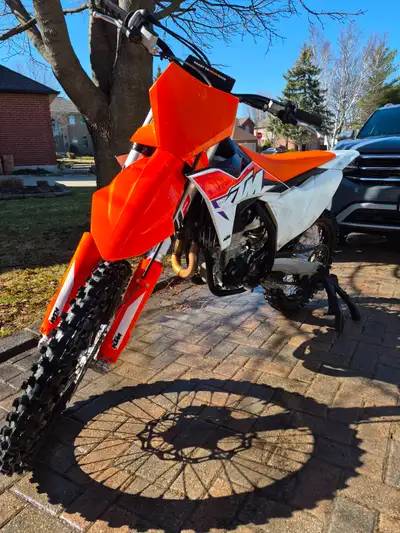2023 ktm sx-f 450 One owner, never raced, 31 hrs