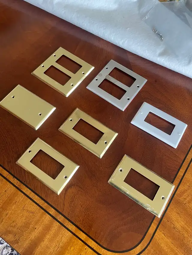 Silver & Gold Outlet Covers63008306132993122