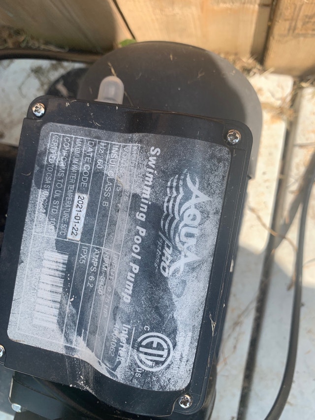 Swimming pool solar panal, sand filter and pump Hot Tubs & Pools