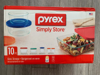 Pyrex 5-container set, brand new