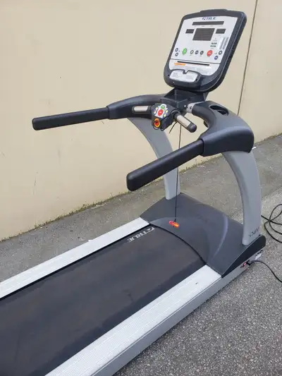 True CS900 Treadmill, View more