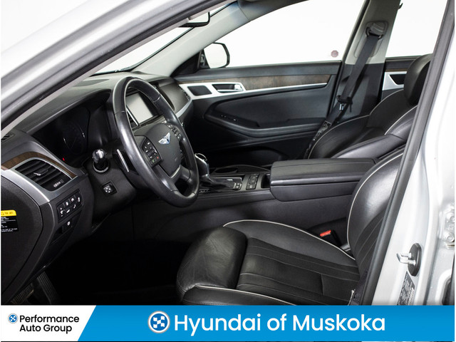 2015 Hyundai Genesis Sedan Tech in Cars & Trucks in Calgary - Image 4