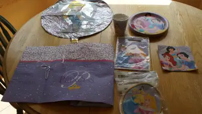 Decorations for a Disney Princess Party. Tablecloth 2 cups 13 plates 6 Loot Bags Happy Birthday Bann...