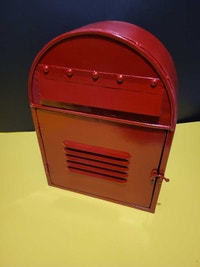 Red Metal Decorative Vintage Mailbox Ottawa Ottawa / Gatineau Area Preview