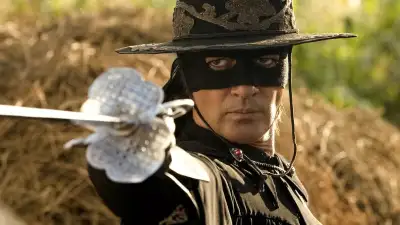 RARE! United Cutlery UC1145 Mask of Zorro Sword Rapier 1998 Limited 1196 of 2000.Excellent collector...