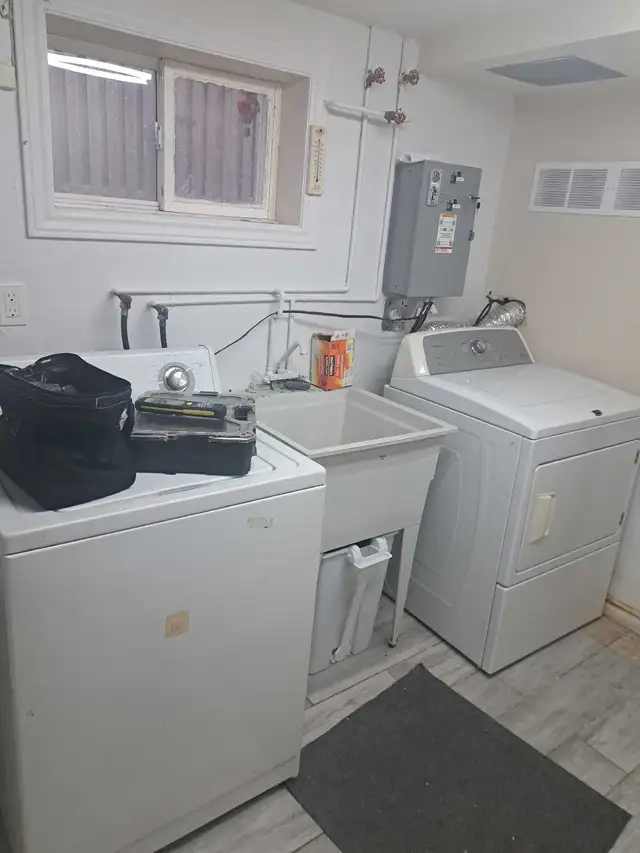 Combination pay box timer, washers dryers in Ontario in Canada - Image 6