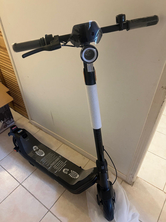 KQi 3 Sport Eidtion Electric Scooter (NeW) in eBike in City of Toronto