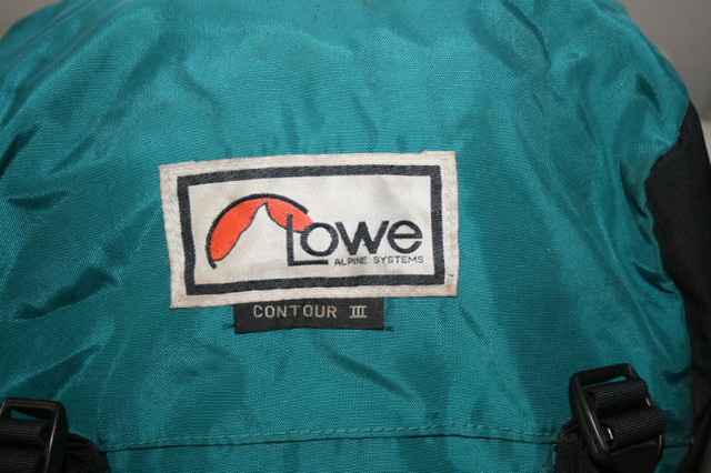 Sac à dos Lowe Contour 3 Backpack dans Pêche, camping et plein Air  à Ville de Montréal - Image 3