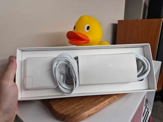 60w MacBook MagSafe 2 charger (New - Open box) in Cables & Connectors in Kitchener / Waterloo - Image 4