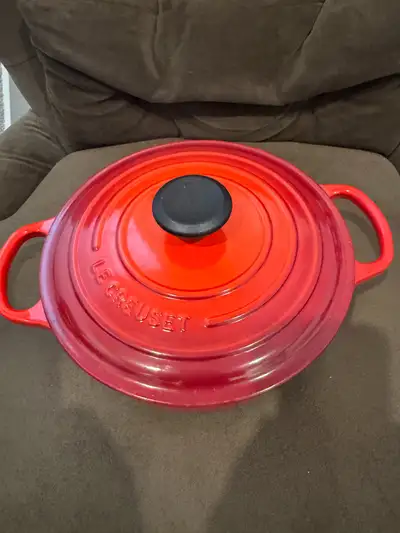 Le creuset 3.4L French oven, View more