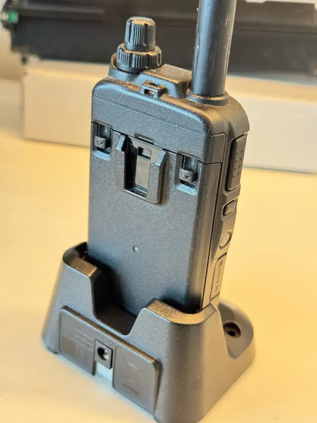 ICOM ID51 plus546145133533614083