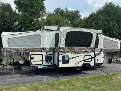 2016 12’ rockwood premier tent trailer in great shape no soft spots no leaks , has heat , hot and co...