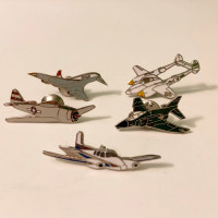 Vintage Lot of 5 Aircraft Airplane Pins P-38 Lighting Fighter F4