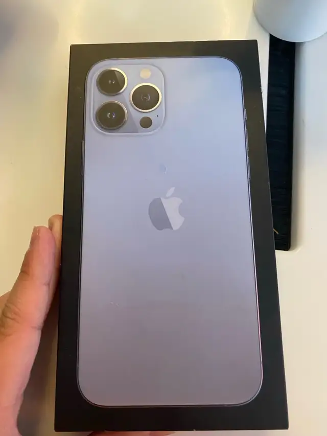 iPhone 13 Pro Max Blue 128GB in Cell Phones in Markham / York Region - Image 2