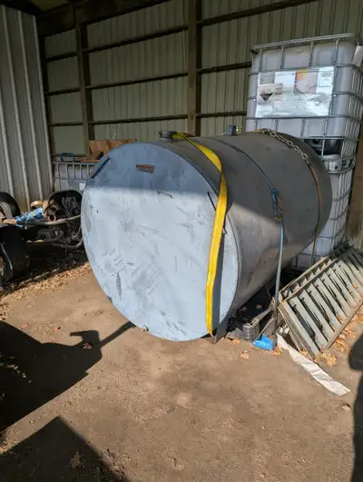 - 2000L , was used for diesel until last year - 72" Long x 50" wide - Good Paint, no rust - Steel, h...