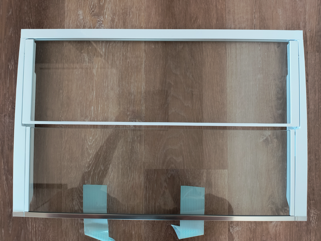 Étagère de Réfrigérateur / Refrigerator Shelf in Refrigerators in City of Montréal - Image 2