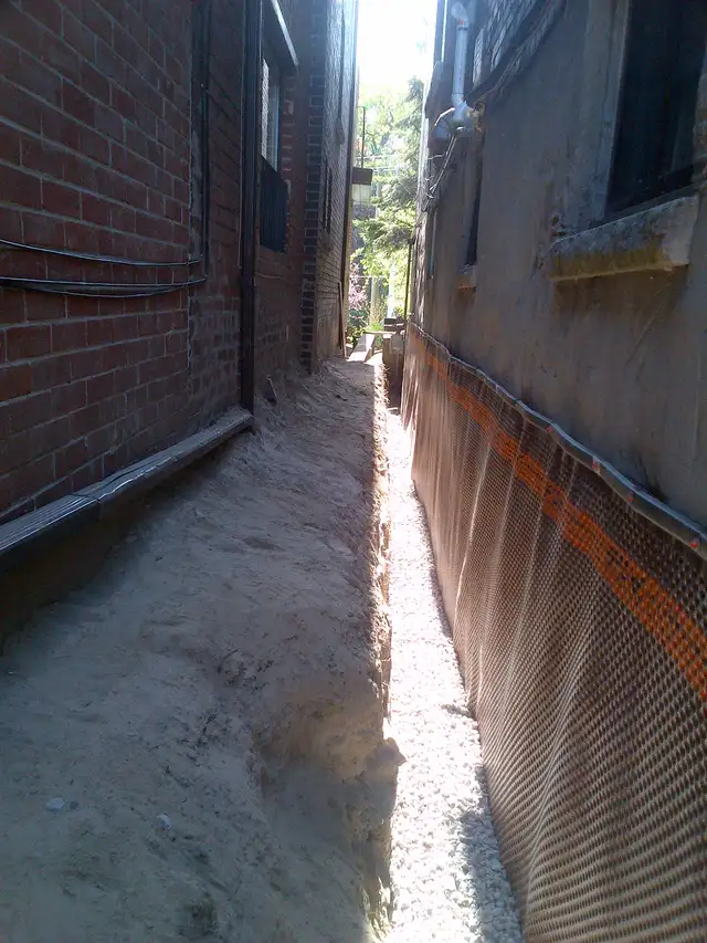 Water Damage? Foundation Walls or Floors Leaking? Wet Basement? in Excavation, Demolition & Waterproofing in City of Toronto - Image 7