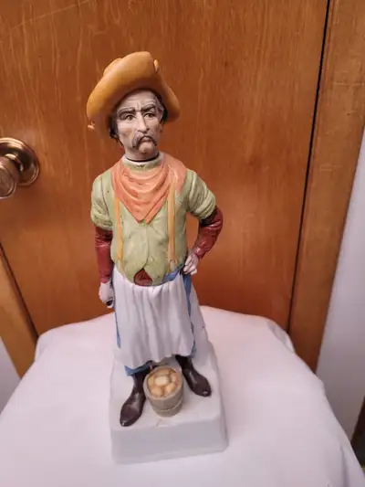 VTG 1969 Lionstone Whisky “Belly Robber” Bitterroot Decanter Collectible from the “Old West” series...