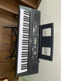 Keyboard - Yamaha EZ-220