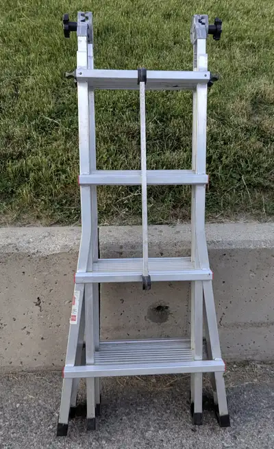 I used this ladder for a project 25 years ago, it hasn't been used since. Excellent like new conditi...