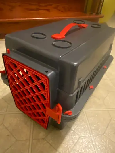 Pet carrier - 19" length X 13" high, View more