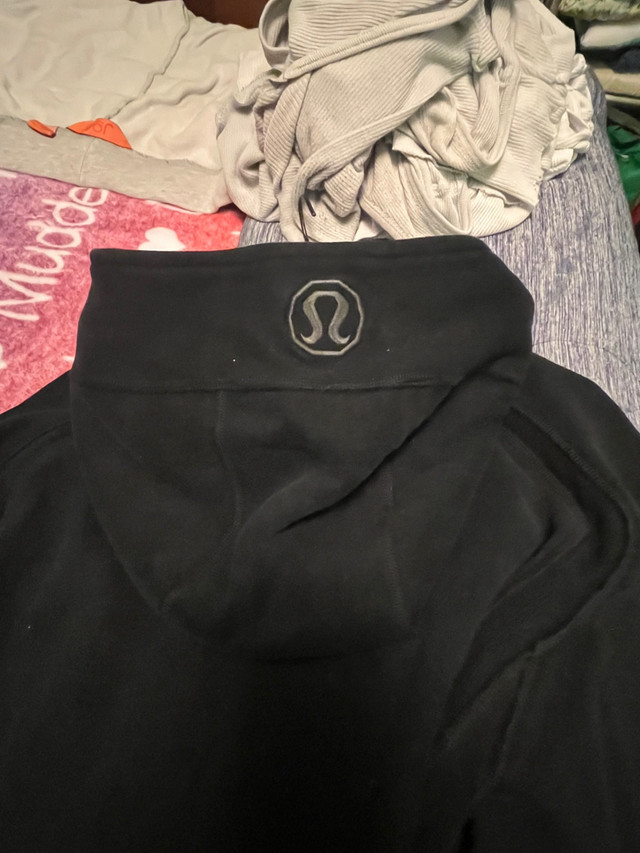 Black Lulu Lemon Hoodie in Men's in St. John's - Image 3