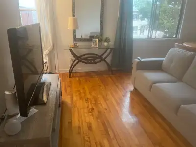 4 1/2 apartment is available for rent in LaSalle
