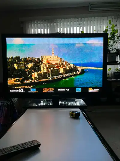 TV Samsung plasma Display + remote Model PN 42 C430 No scratches No abrasions 2 HDMI input very good...