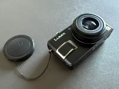 Panasonic Lumix DMC-LX2 Digital Camera (Leica Lens) + Extras, View more
