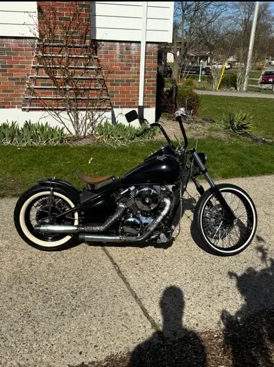 95 Kawasaki Vulcan Classic Customized by “Kreator” in Toronto Ont. Custom “Indian Larry” leather sea...