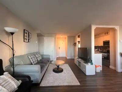 Private room for rent in Downtown, Toronto