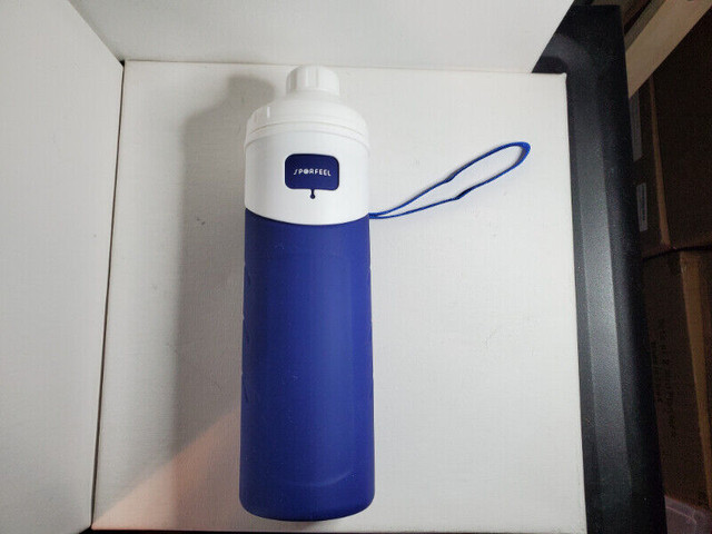 Sporfeel bouteille flexible/anti-choc/isolé 500ml water bottle dans Autre  à Ouest de l’Île