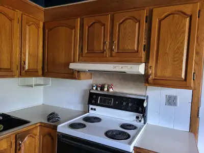 15 Modules d'armoires de cuisine (Disponible maintenant sera déjà démonté) Mur -1 X (33L X 18H) (Des...