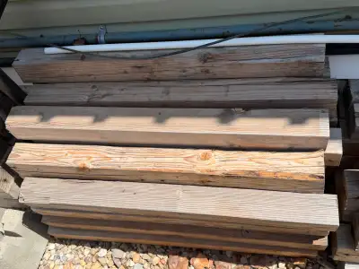 Pine wood lumber (4x4x3), Over 120 pieces $1 EACH or make an offer