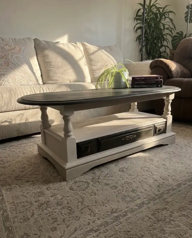 Huppé Solid Wood Coffee Table - Professionally Refurbished  in Coffee Tables in Ottawa - Image 4