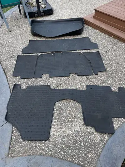 Full set of honda odessey floor liners. 1st, 2nd, 3rd row and trunk. It’s factory Honda original and...